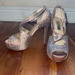 INC Mauve pink rhinestone sandal size 6